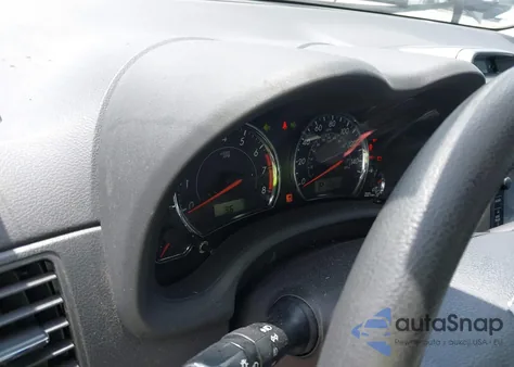 2013 Toyota Corolla S z USA, uszkodzony, nr VIN 2T1BU4EE9DC098403